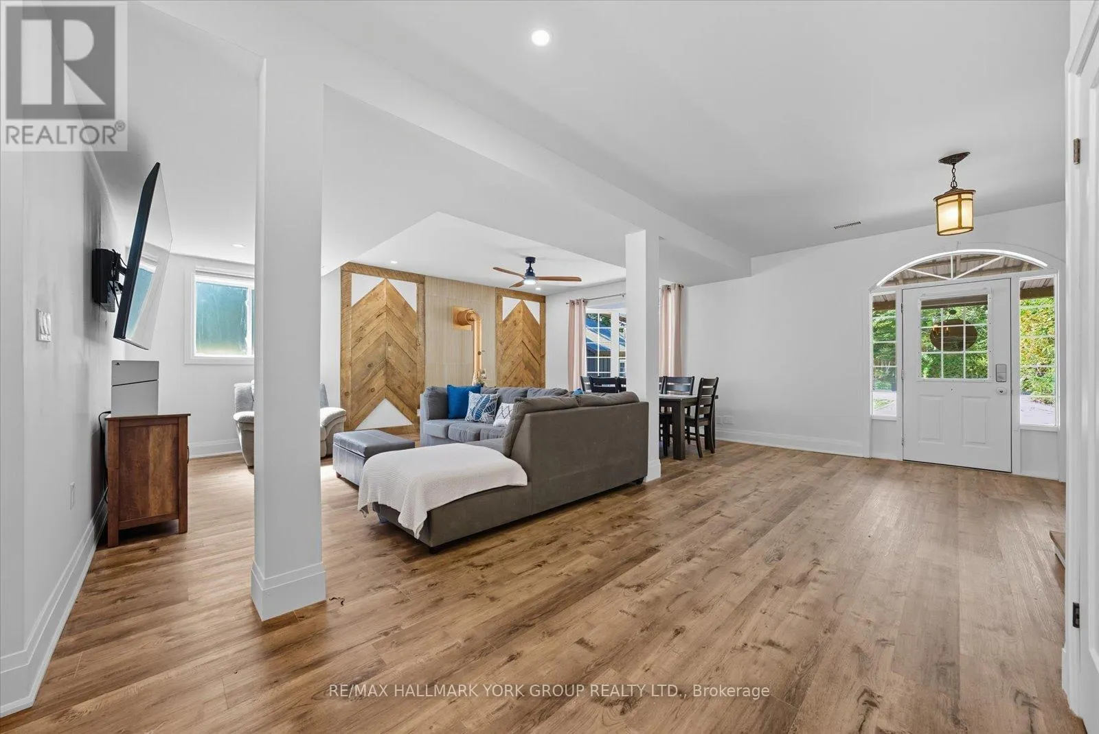 67 ANTIQUARY ROAD