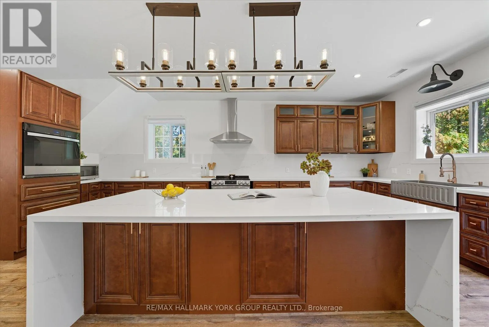 67 ANTIQUARY ROAD