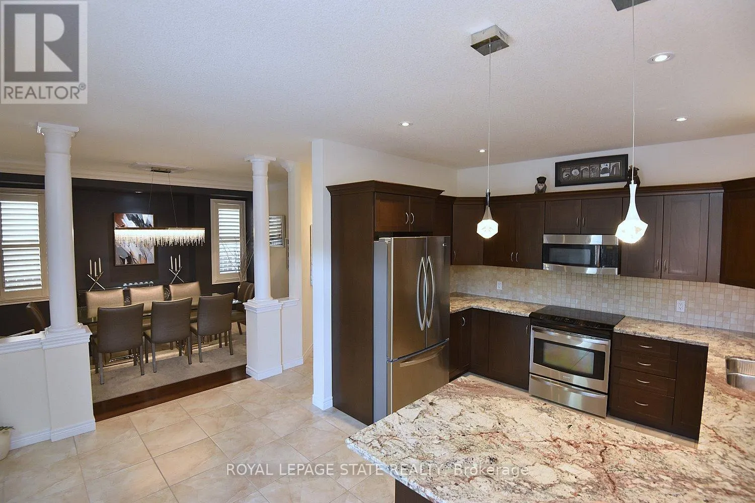 12 DEGROW CRESCENT