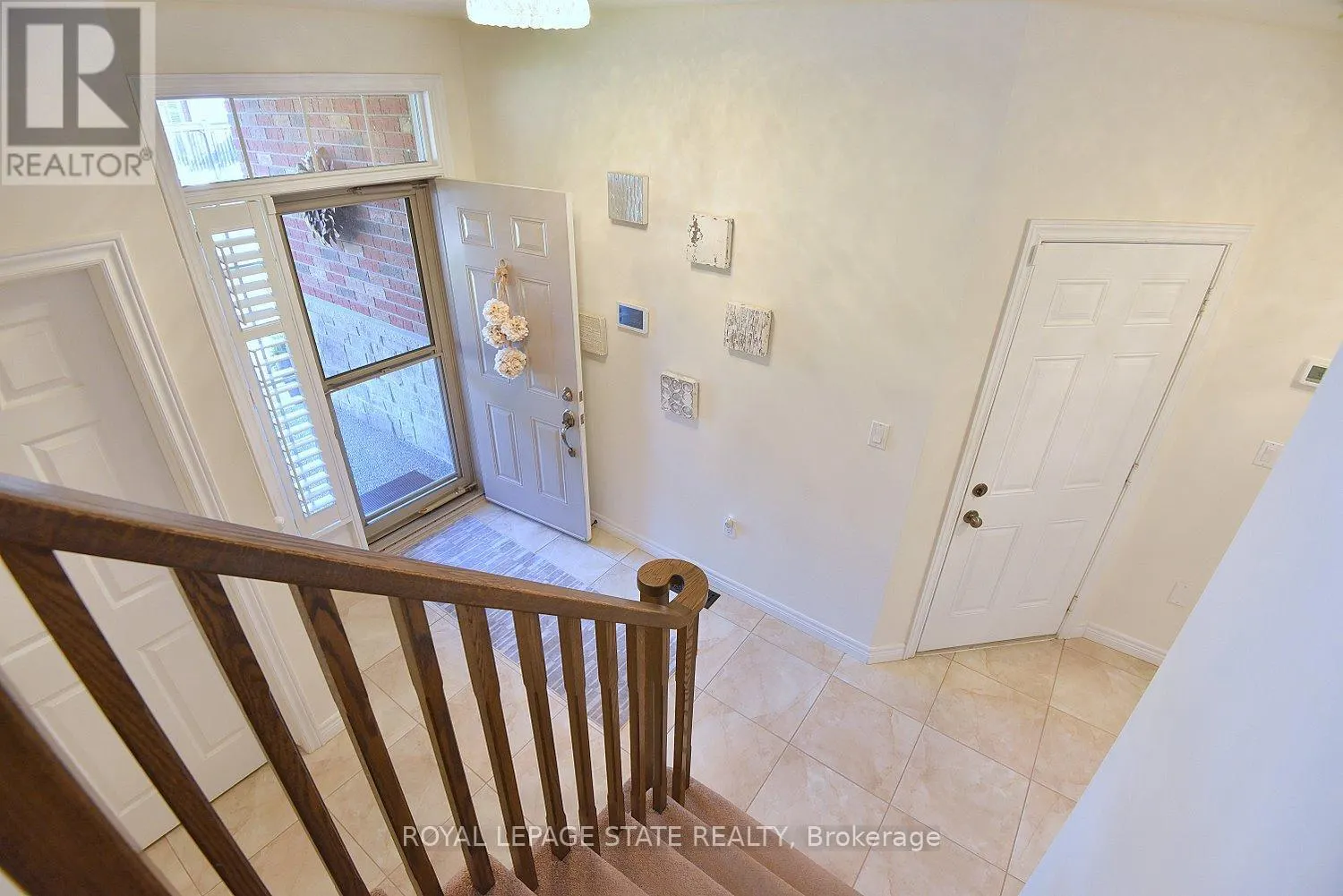 12 DEGROW CRESCENT