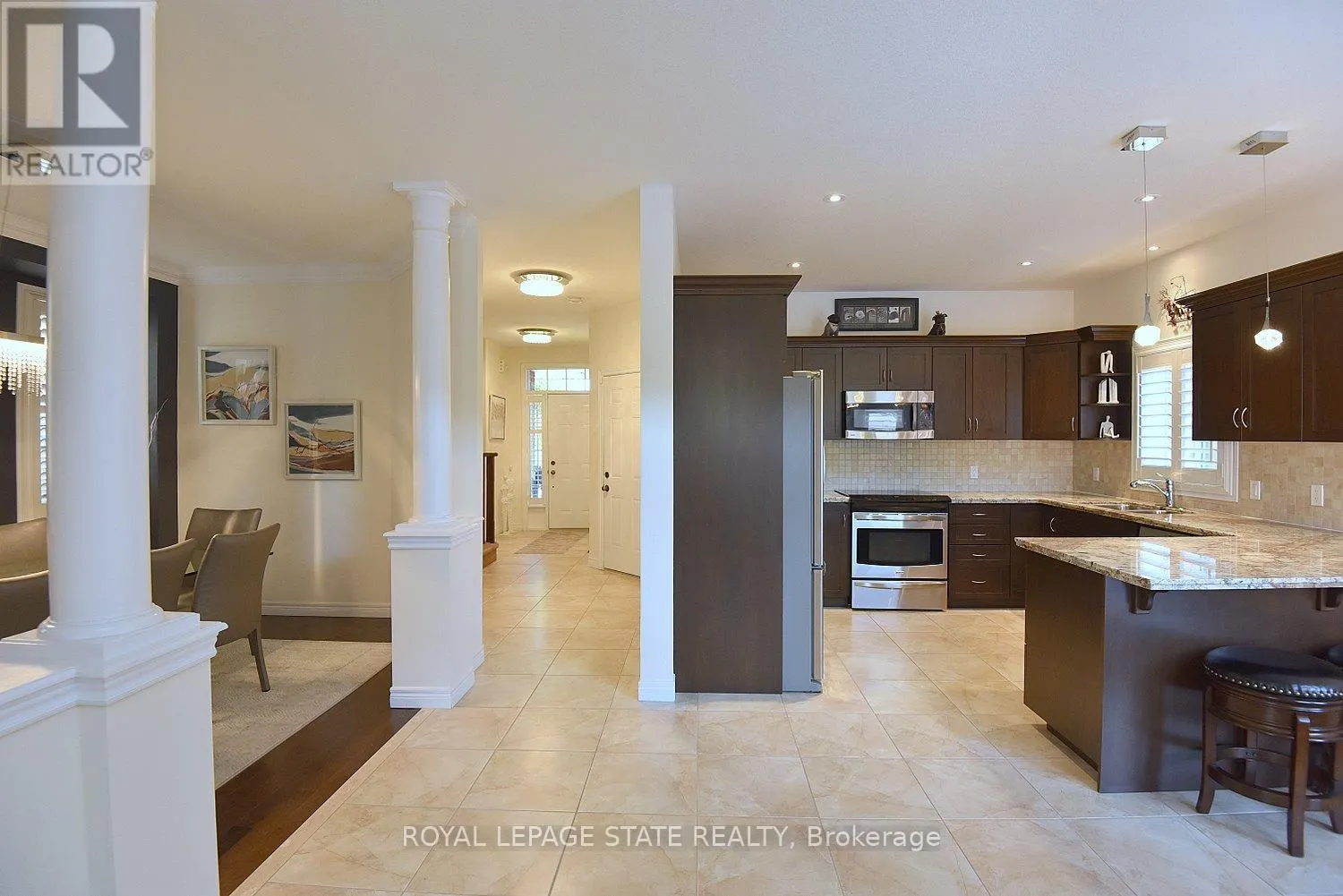 12 DEGROW CRESCENT