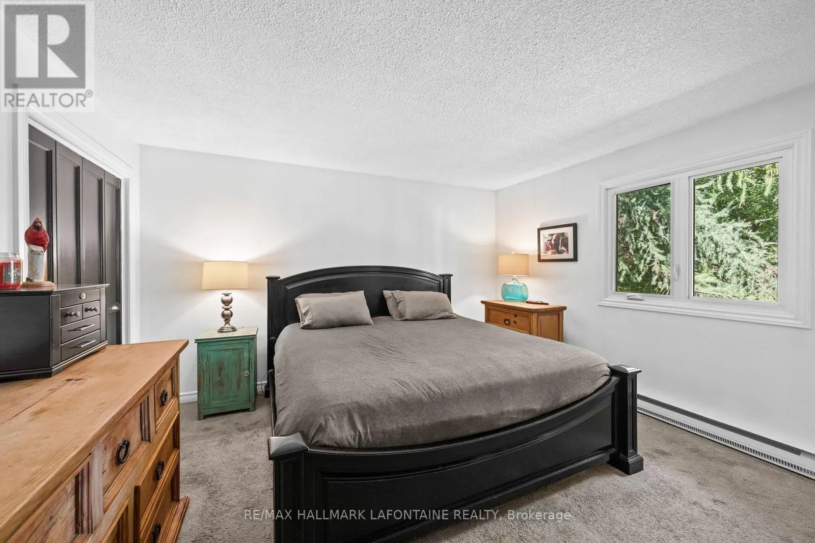 6941 SUNSET BOULEVARD