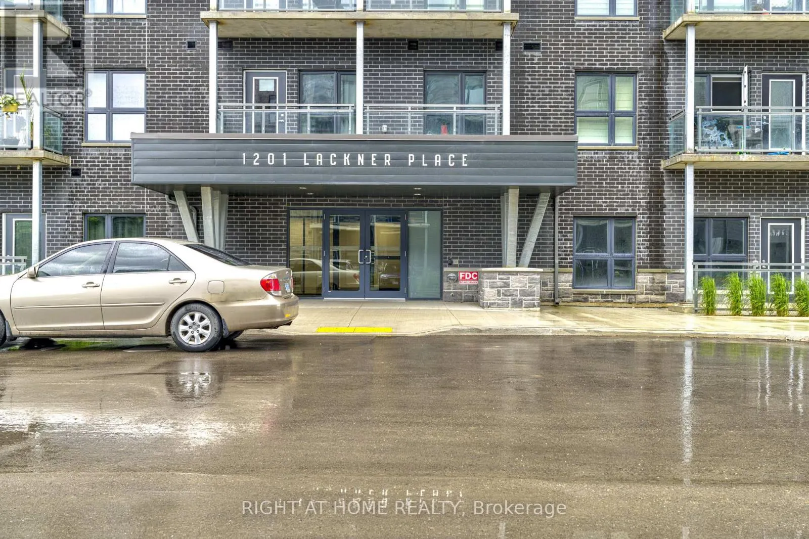 304 - 1201 LACKNER PLACE