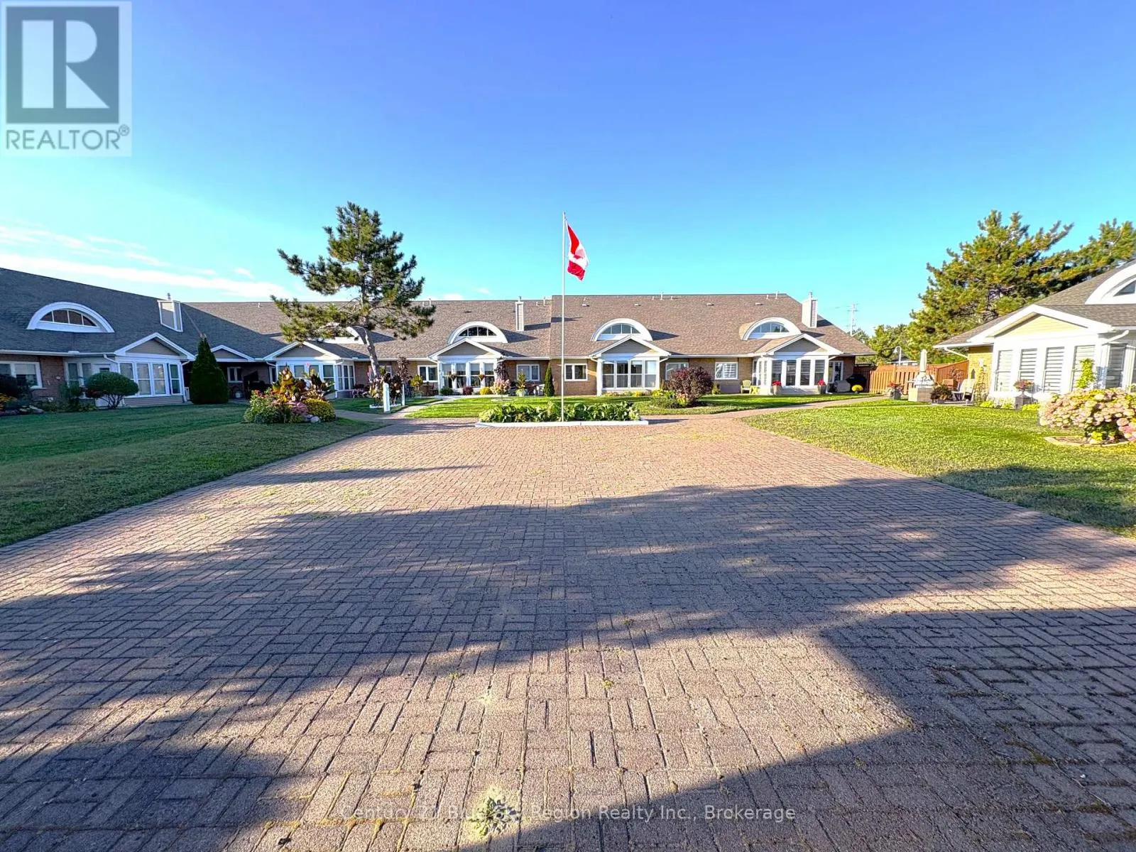 4 - 713 COURSOL ROAD, #4