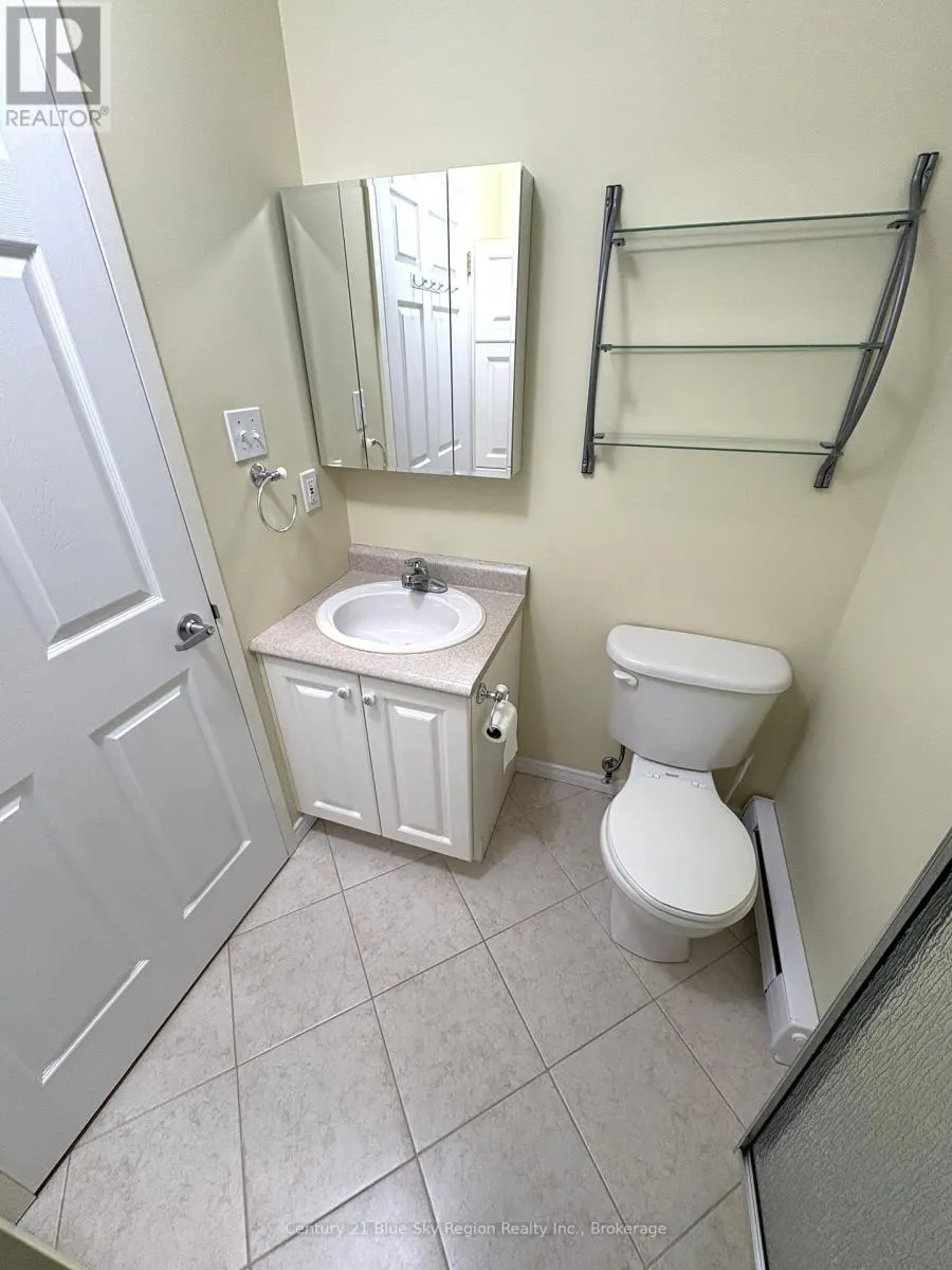 4 - 713 COURSOL ROAD, #4