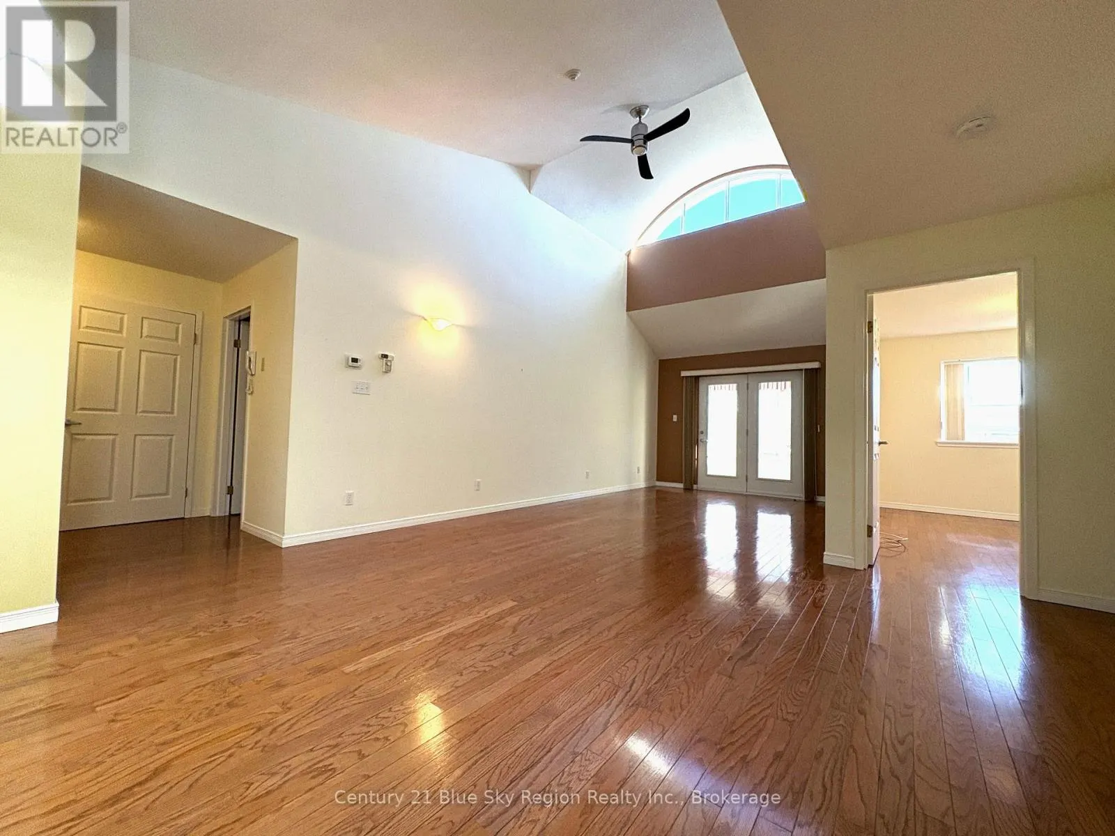 4 - 713 COURSOL ROAD, #4