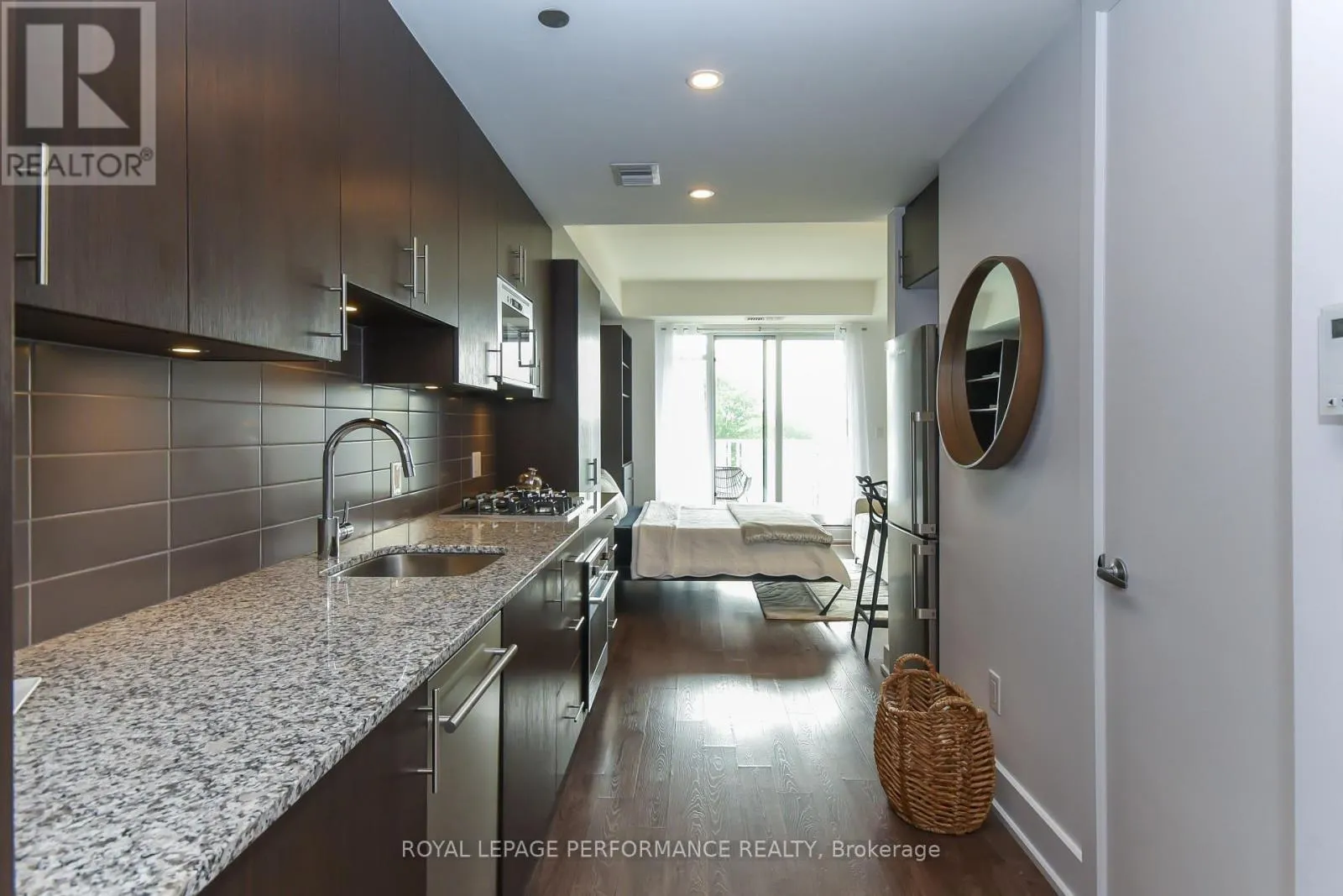 309A - 7 MARQUETTE AVENUE