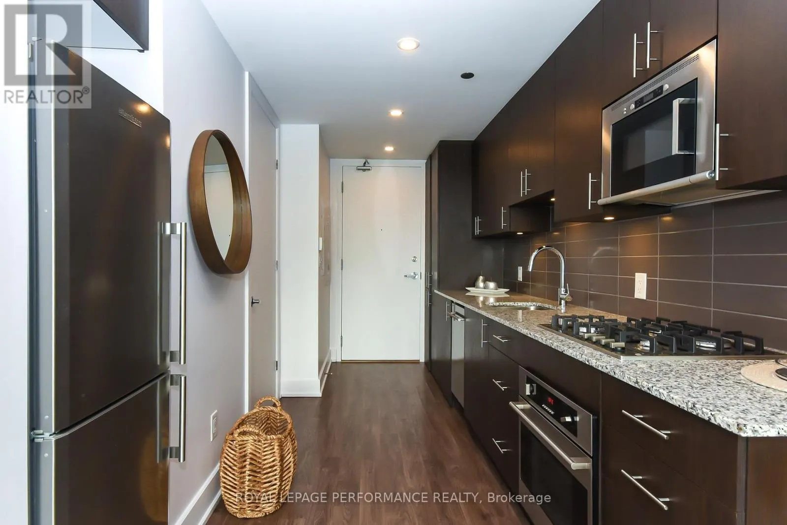 309A - 7 MARQUETTE AVENUE