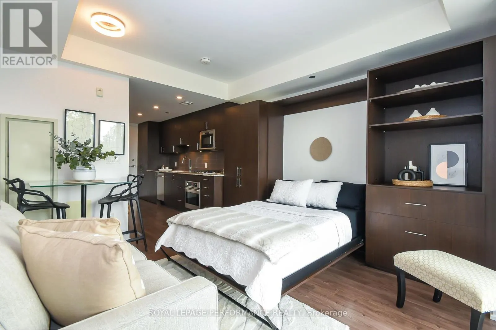 309A - 7 MARQUETTE AVENUE