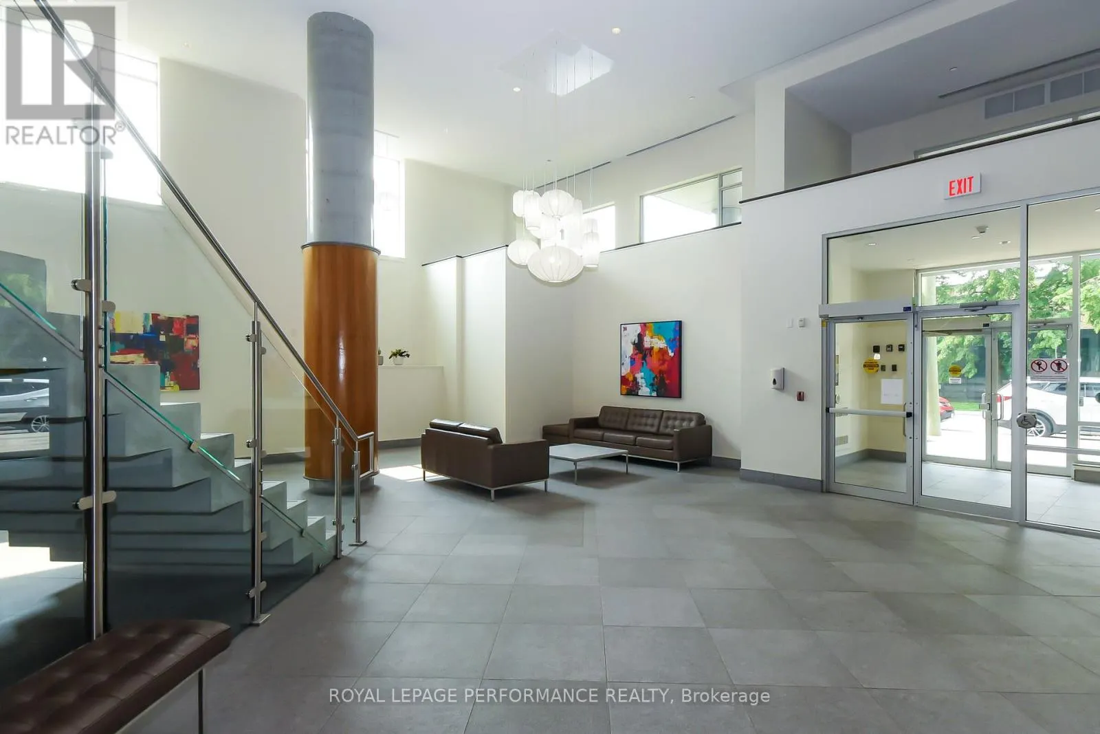 309A - 7 MARQUETTE AVENUE