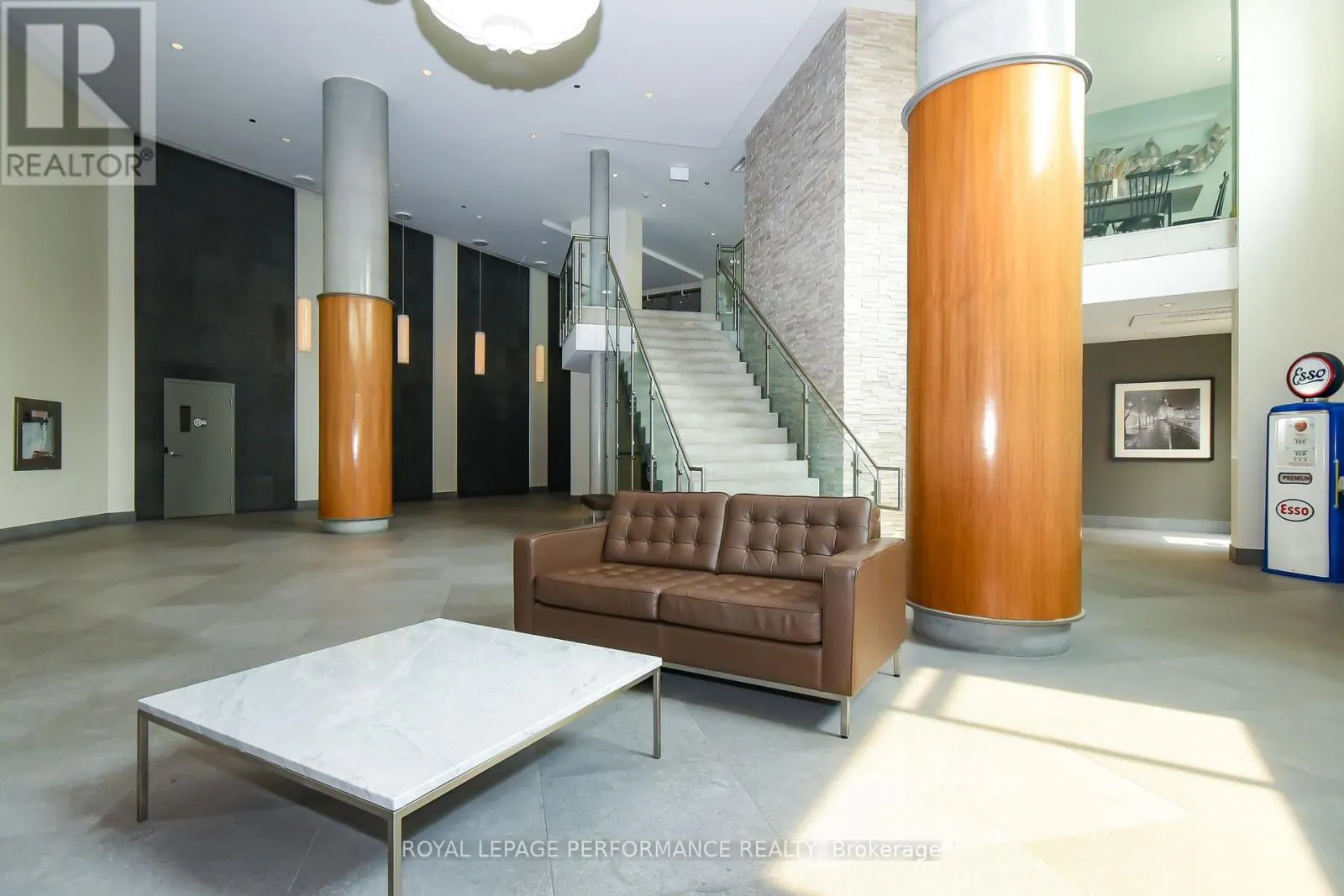 309A - 7 MARQUETTE AVENUE