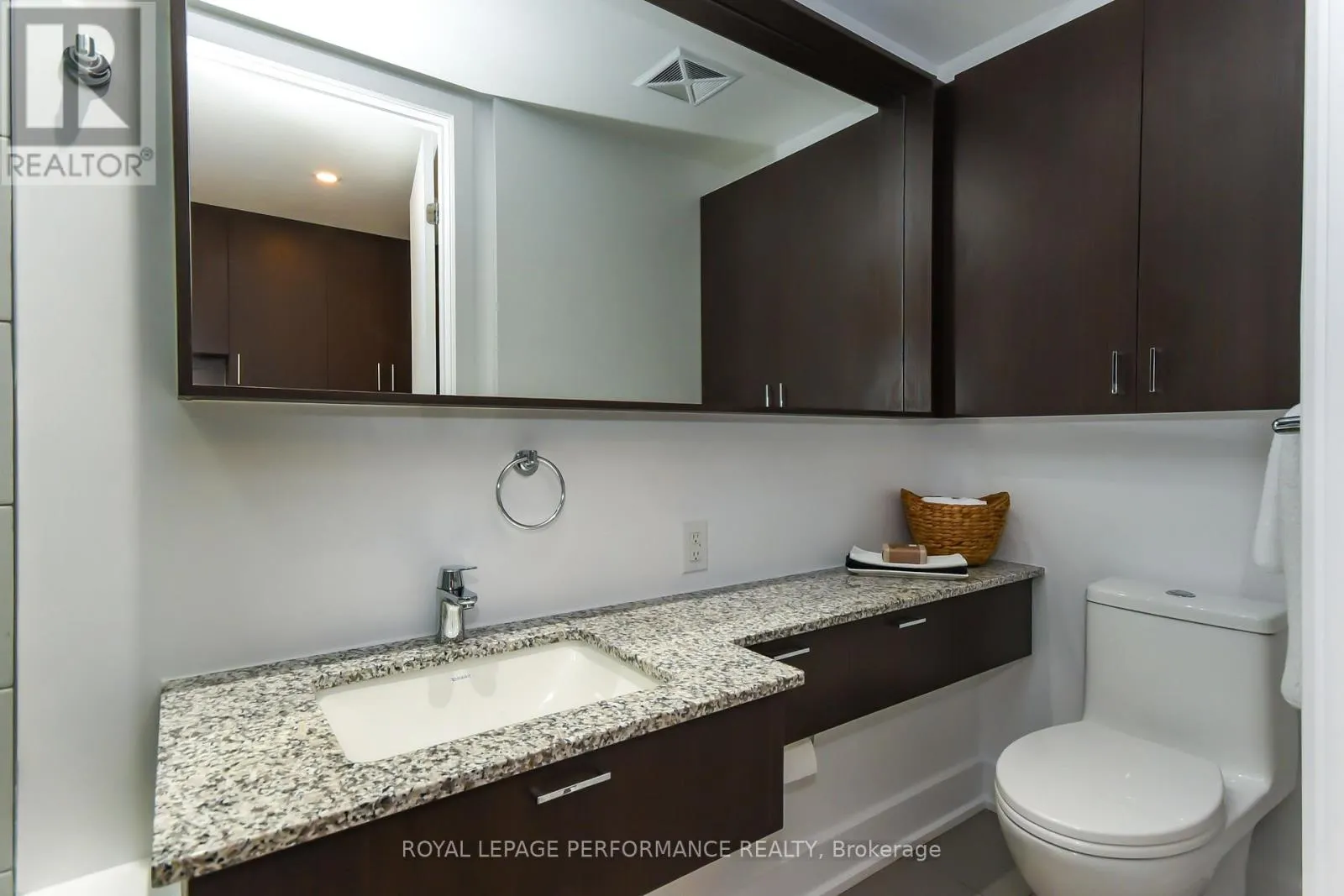 309A - 7 MARQUETTE AVENUE