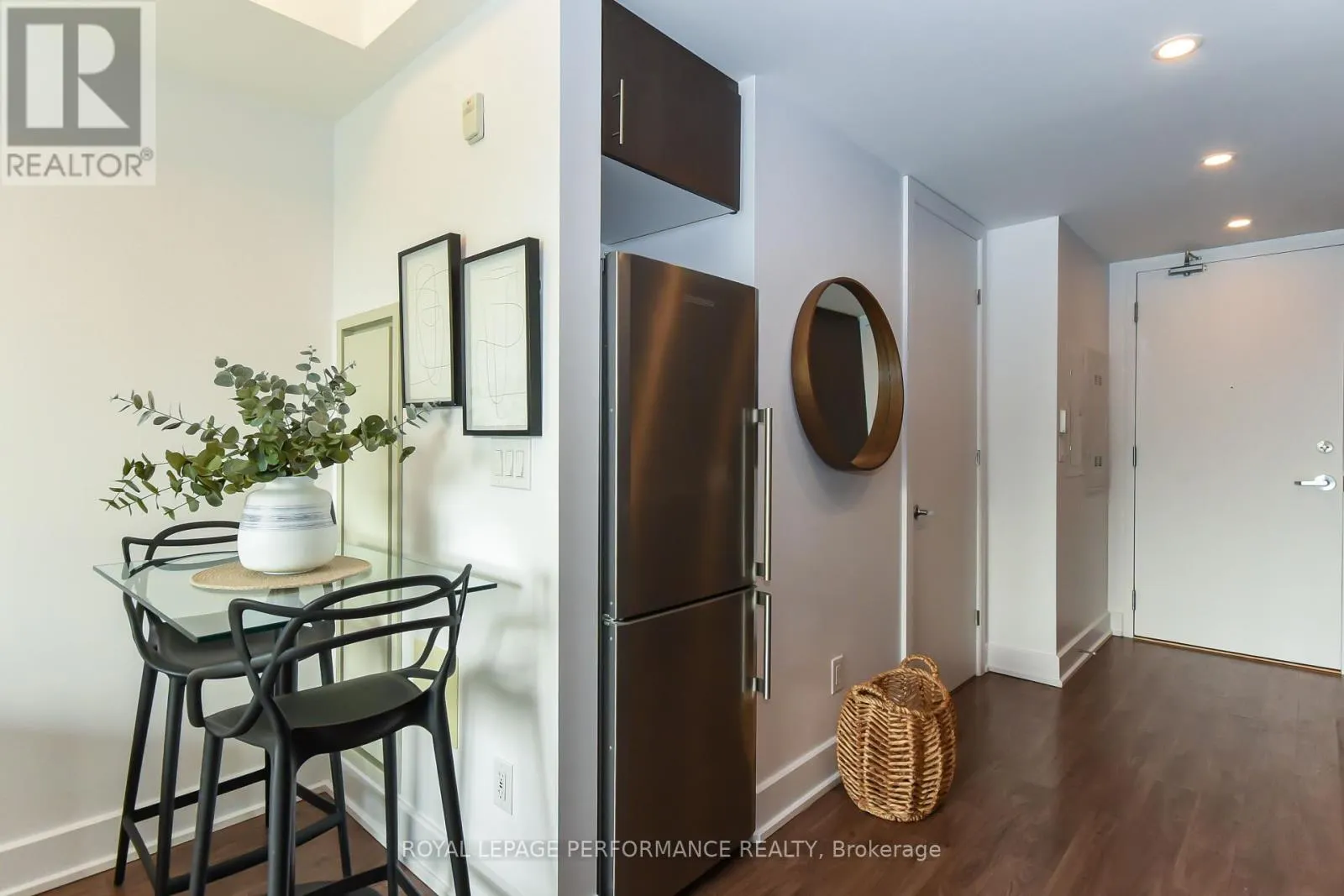309A - 7 MARQUETTE AVENUE