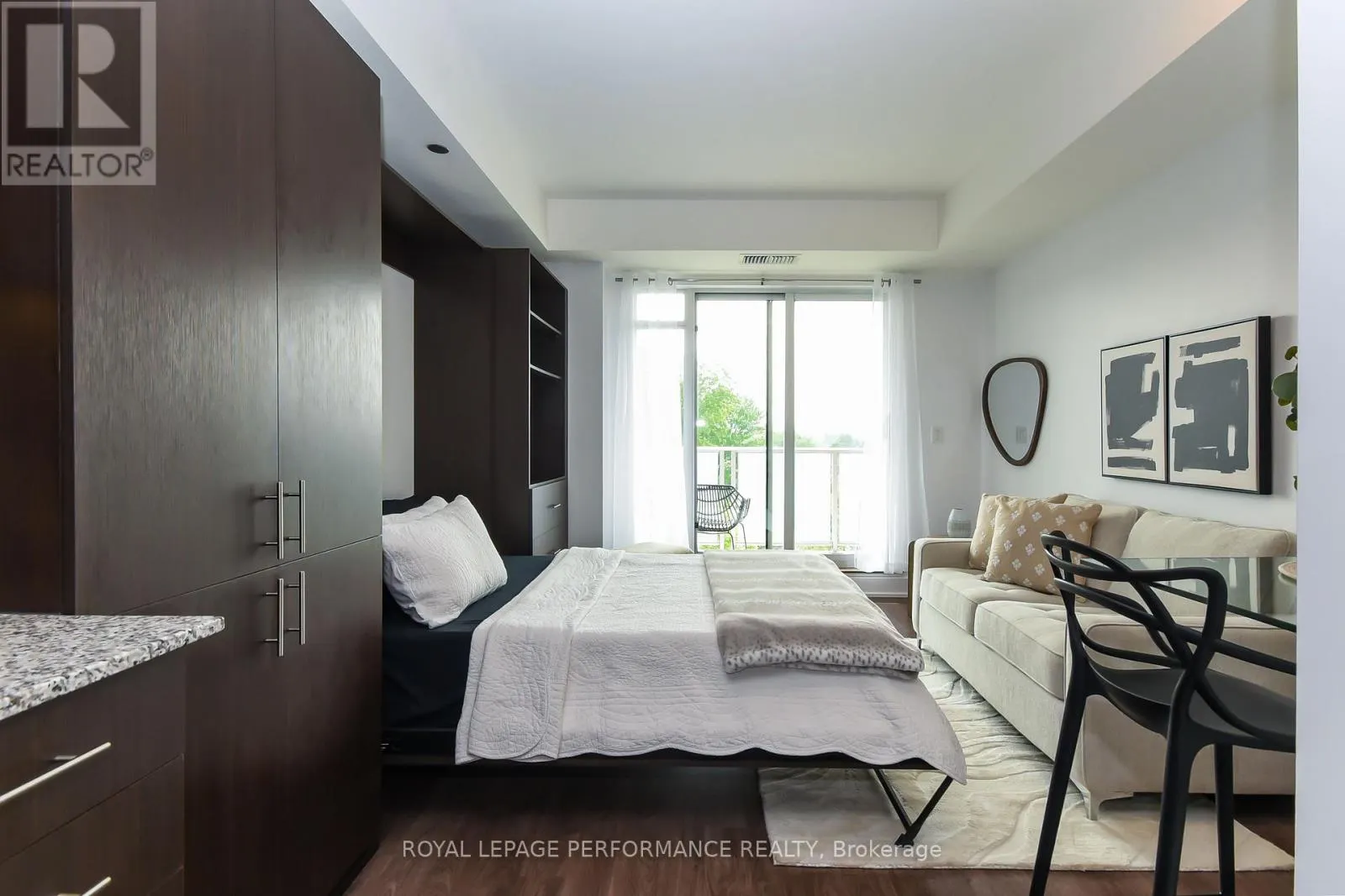 309A - 7 MARQUETTE AVENUE