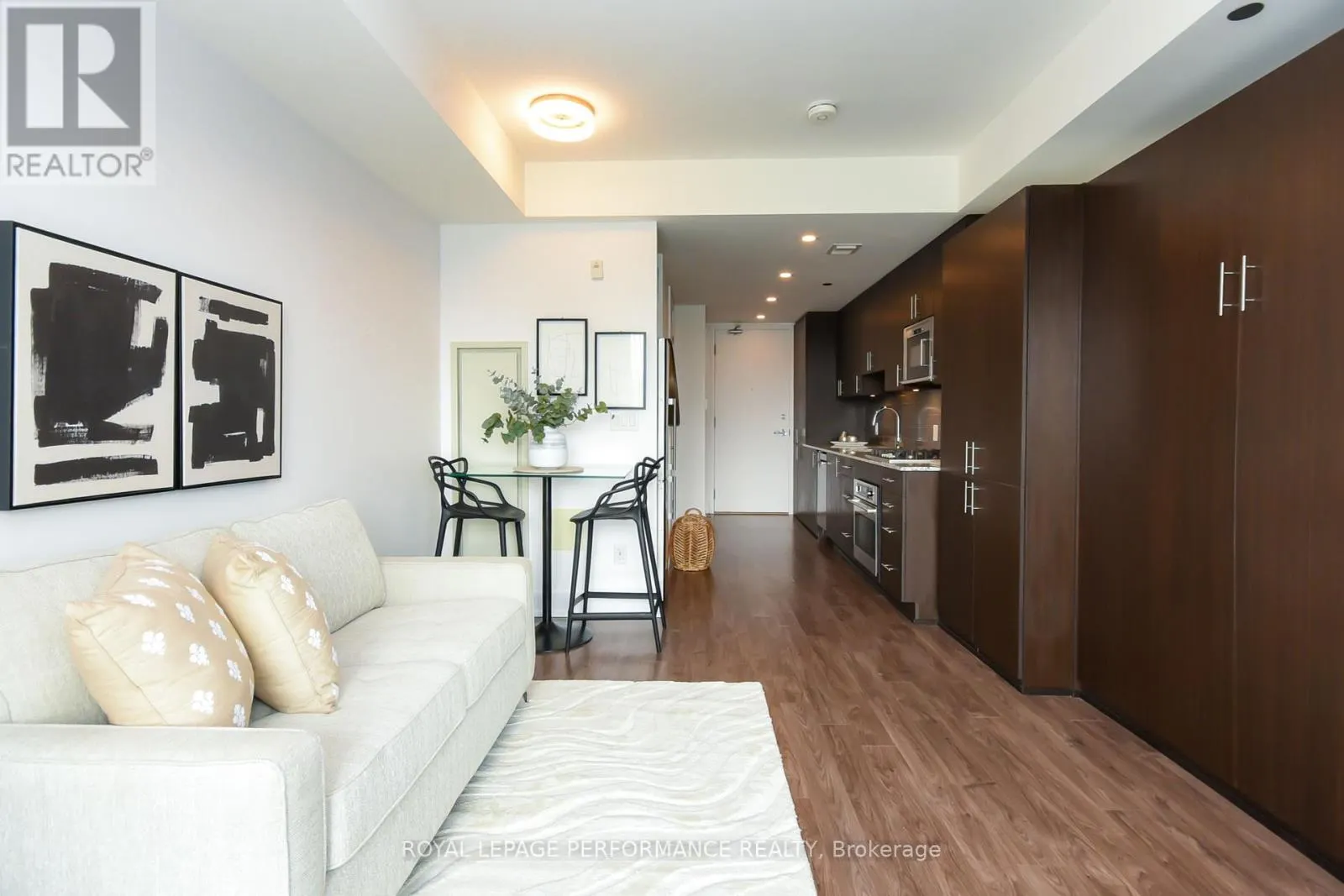 309A - 7 MARQUETTE AVENUE