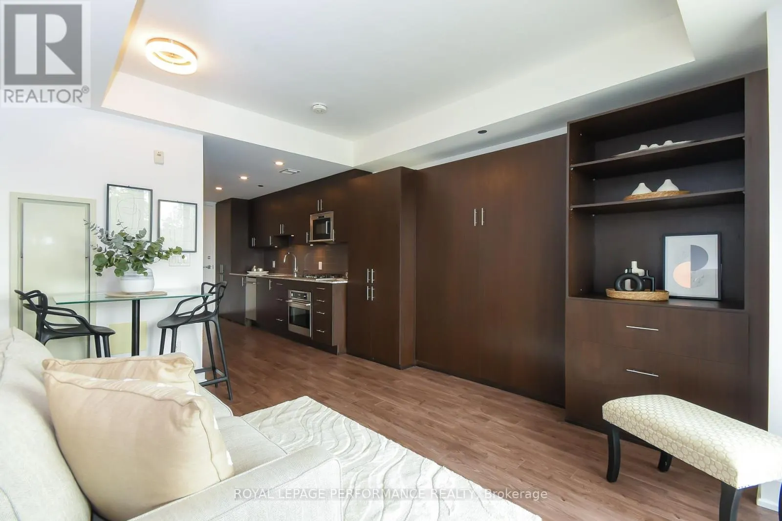 309A - 7 MARQUETTE AVENUE