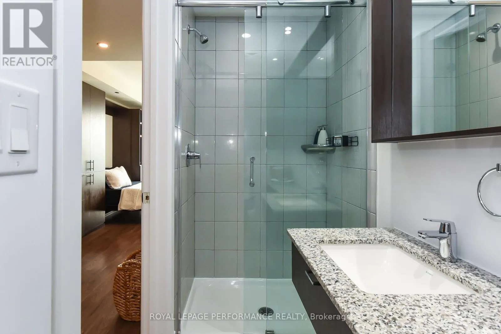 309A - 7 MARQUETTE AVENUE