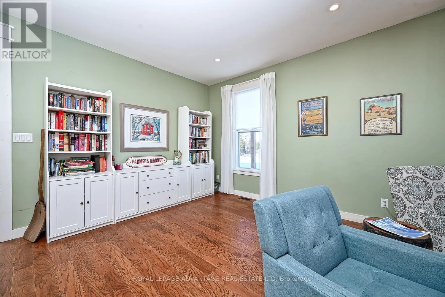 455 CHURCHILL ROAD