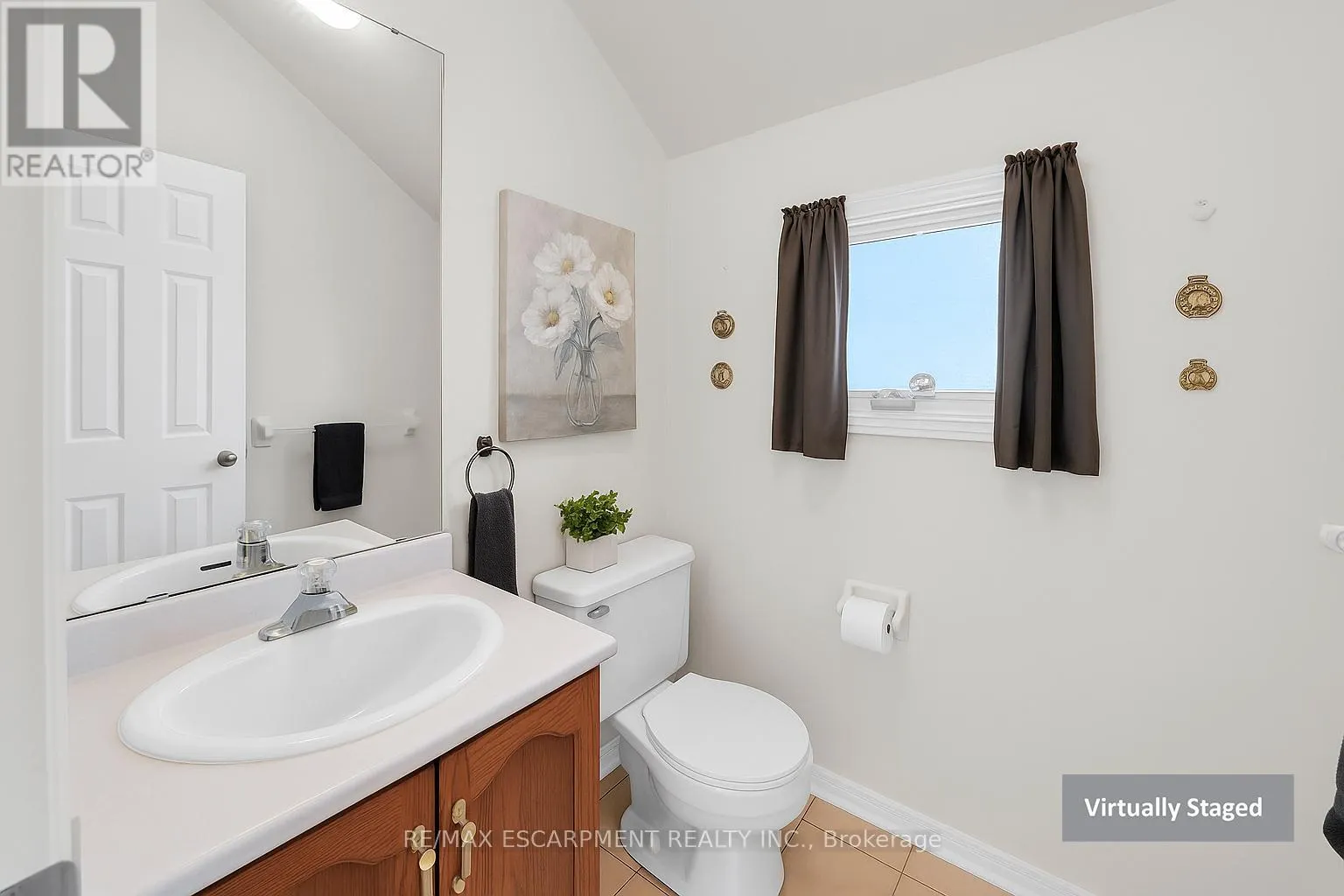 4584 JUNIPER COURT