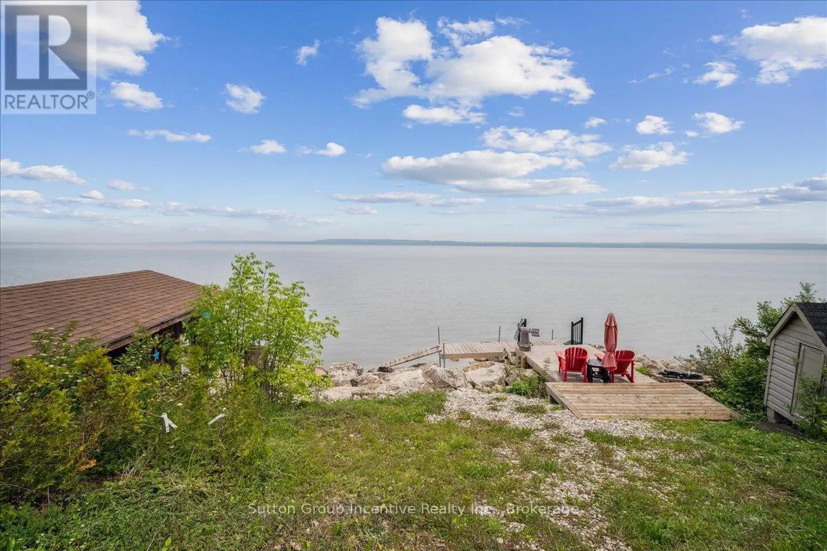 339520 PRESQU'ILE ROAD