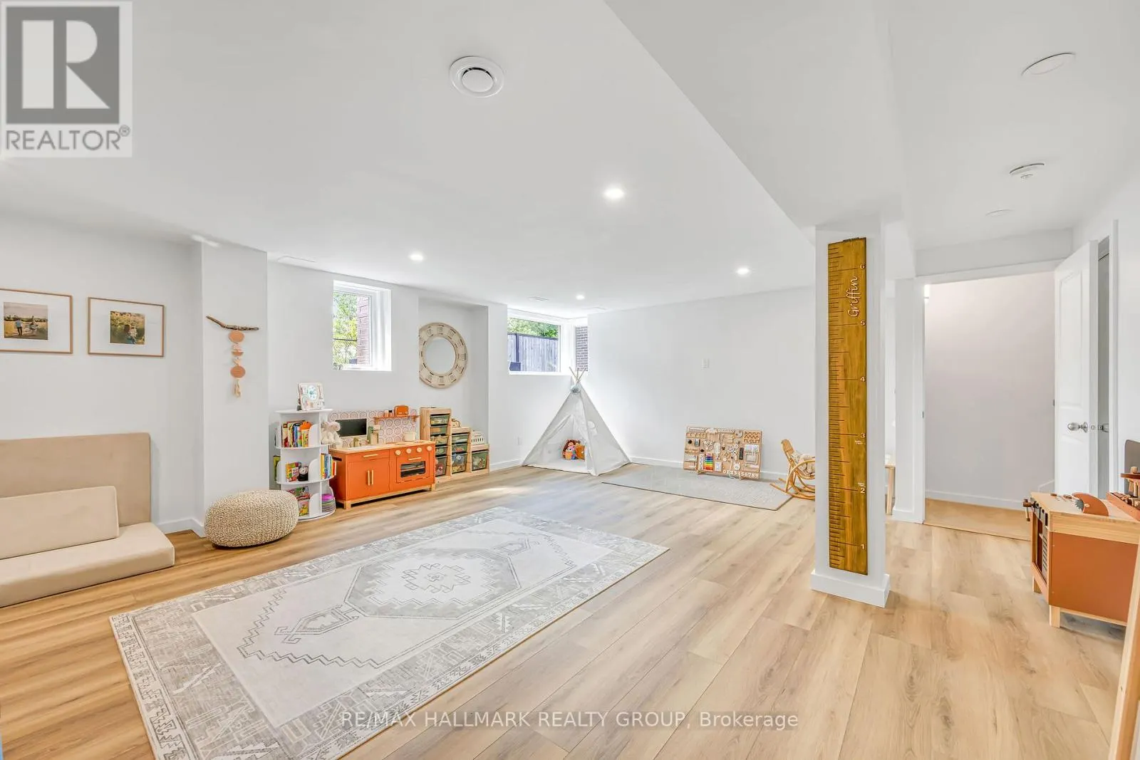 14 STANHOPE COURT