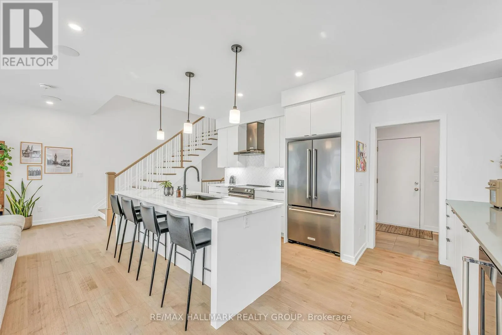 14 STANHOPE COURT