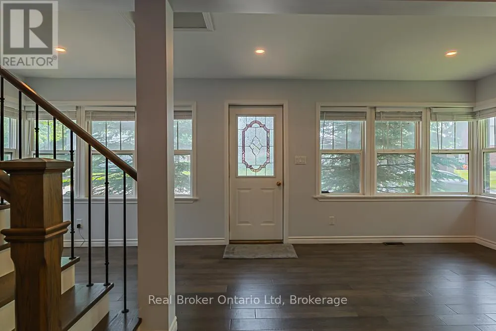 144 LOUCKS LANE