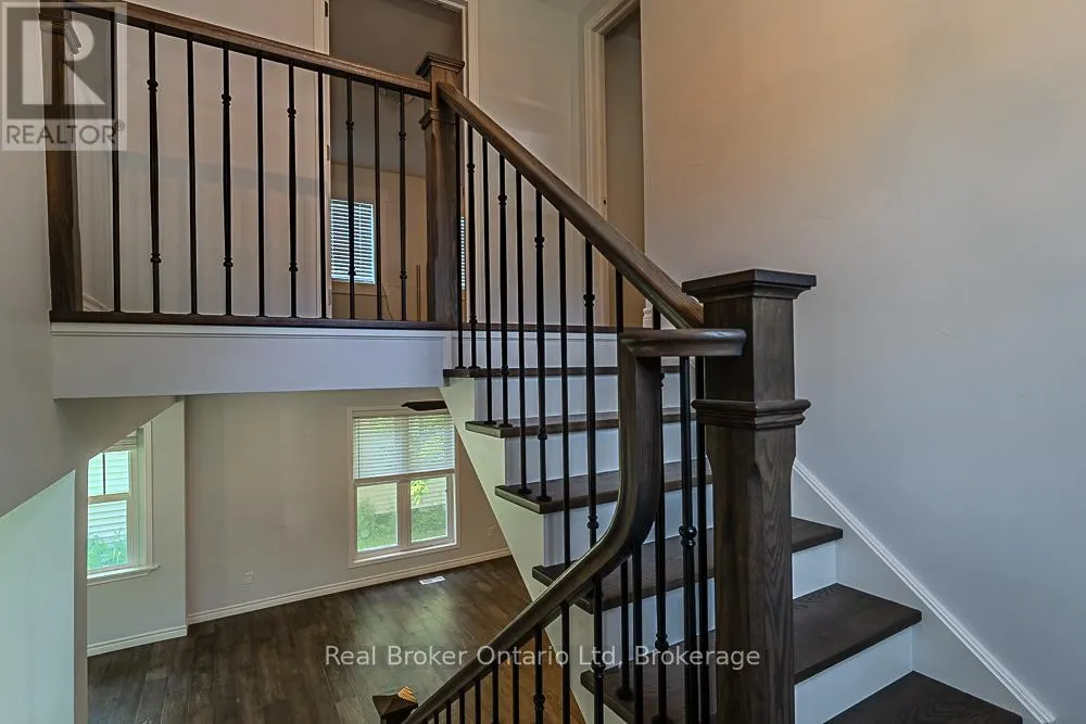 144 LOUCKS LANE