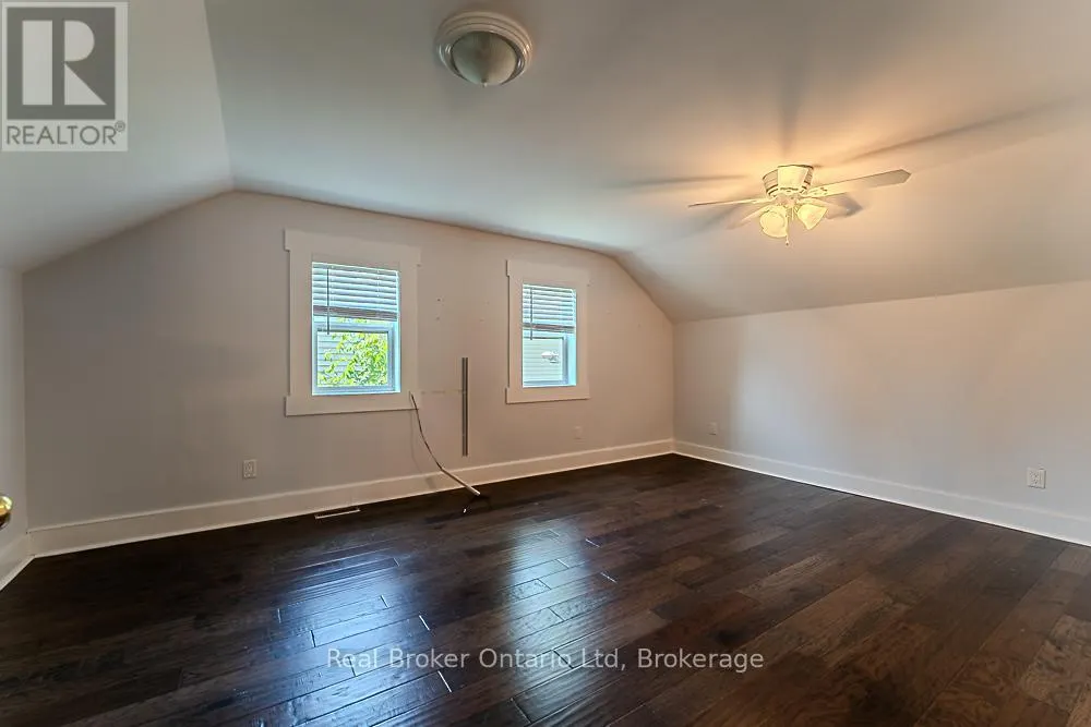 144 LOUCKS LANE