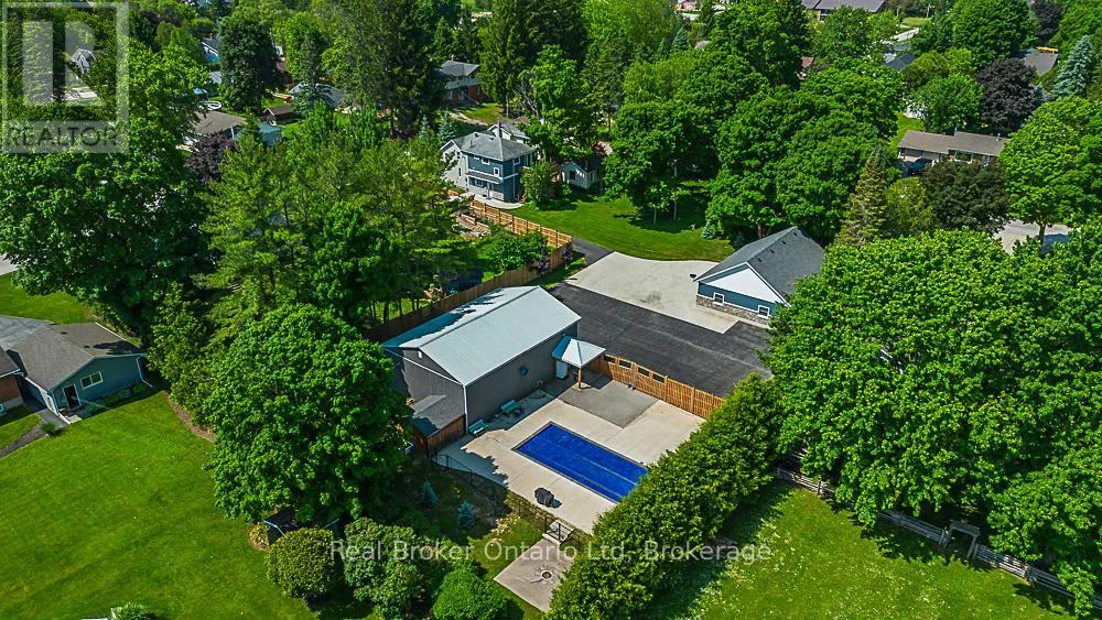 144 LOUCKS LANE