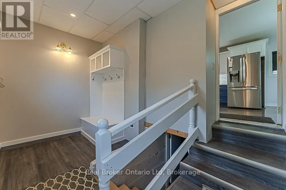 144 LOUCKS LANE