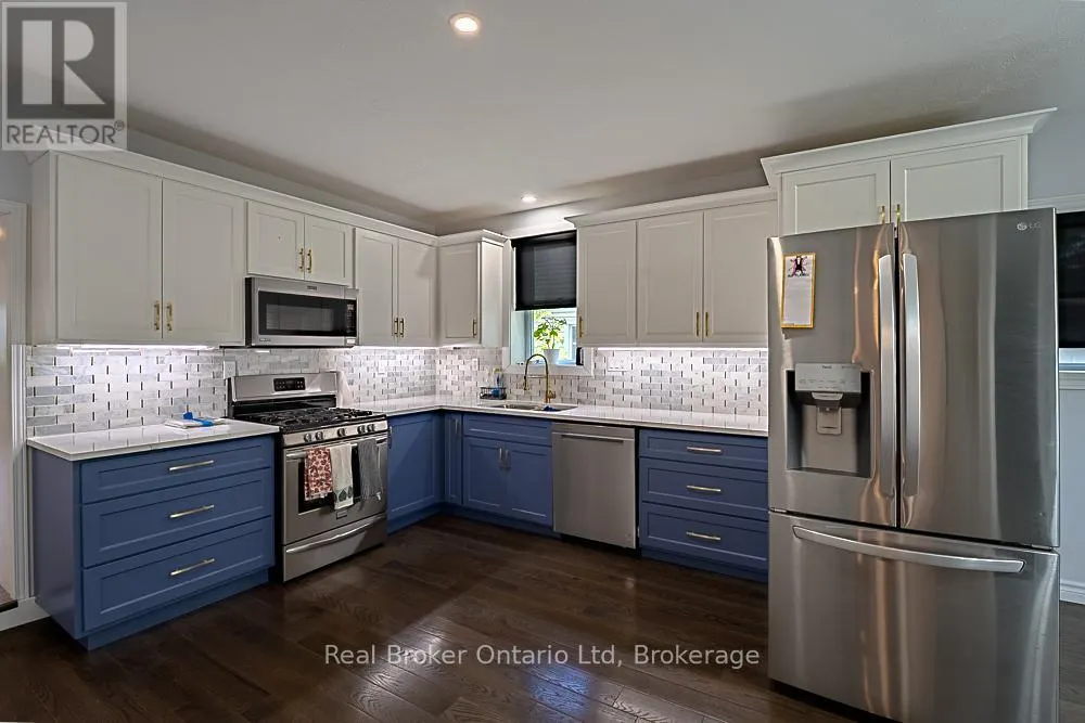 144 LOUCKS LANE