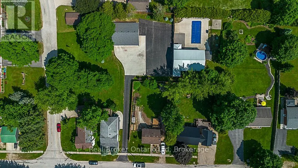 144 LOUCKS LANE