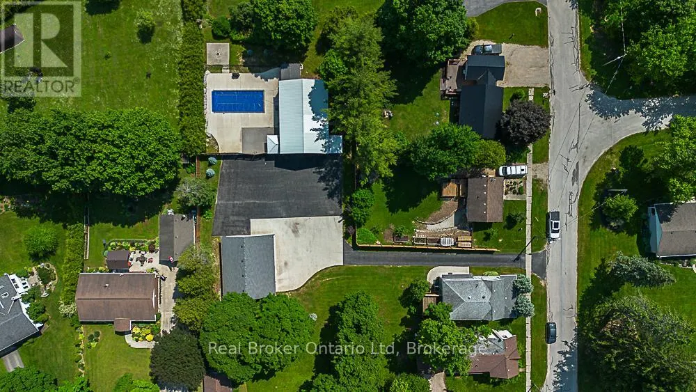144 LOUCKS LANE