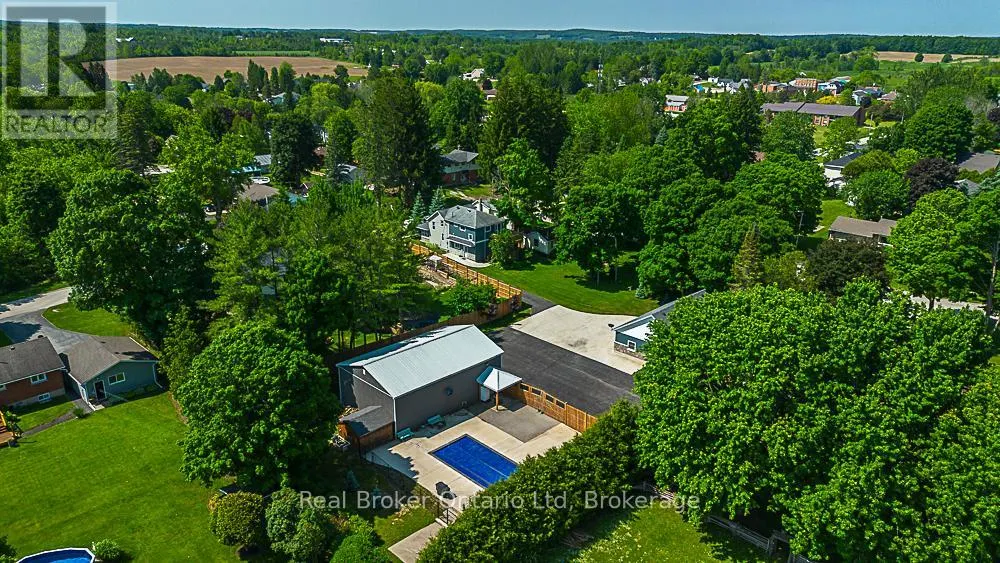 144 LOUCKS LANE