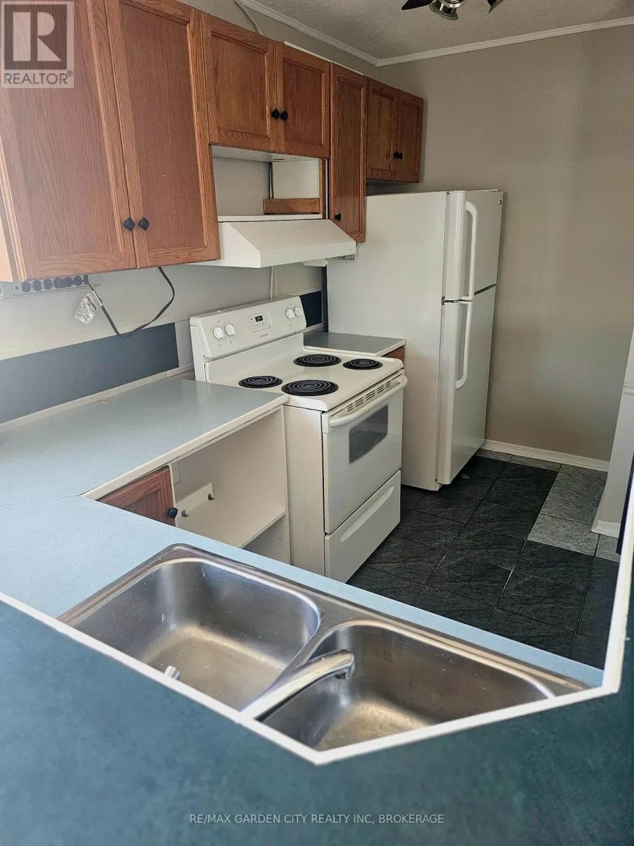 UPPER BACK - 215 ROBERTS ROAD, #upper back
