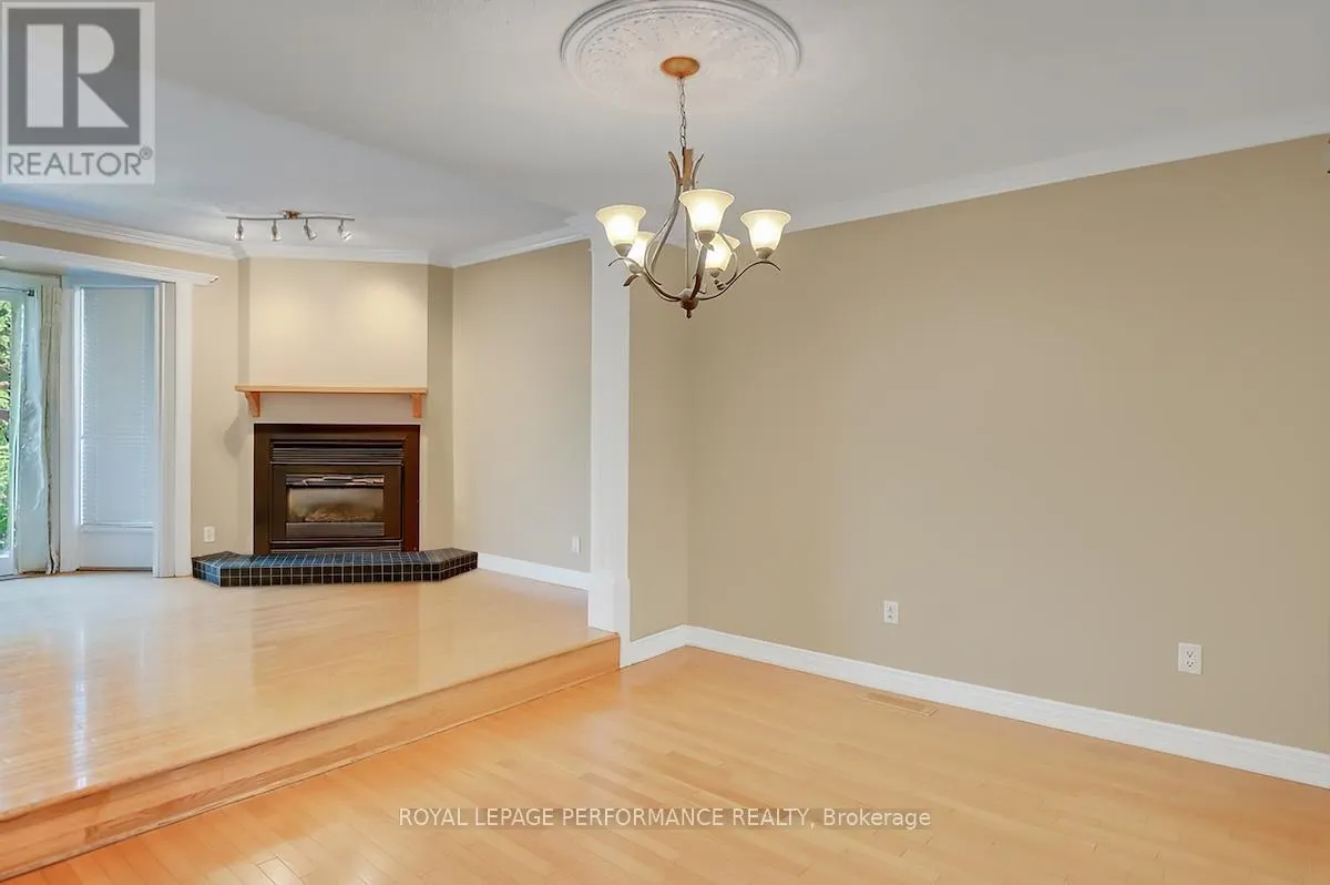 1815 BELVAL CRESCENT