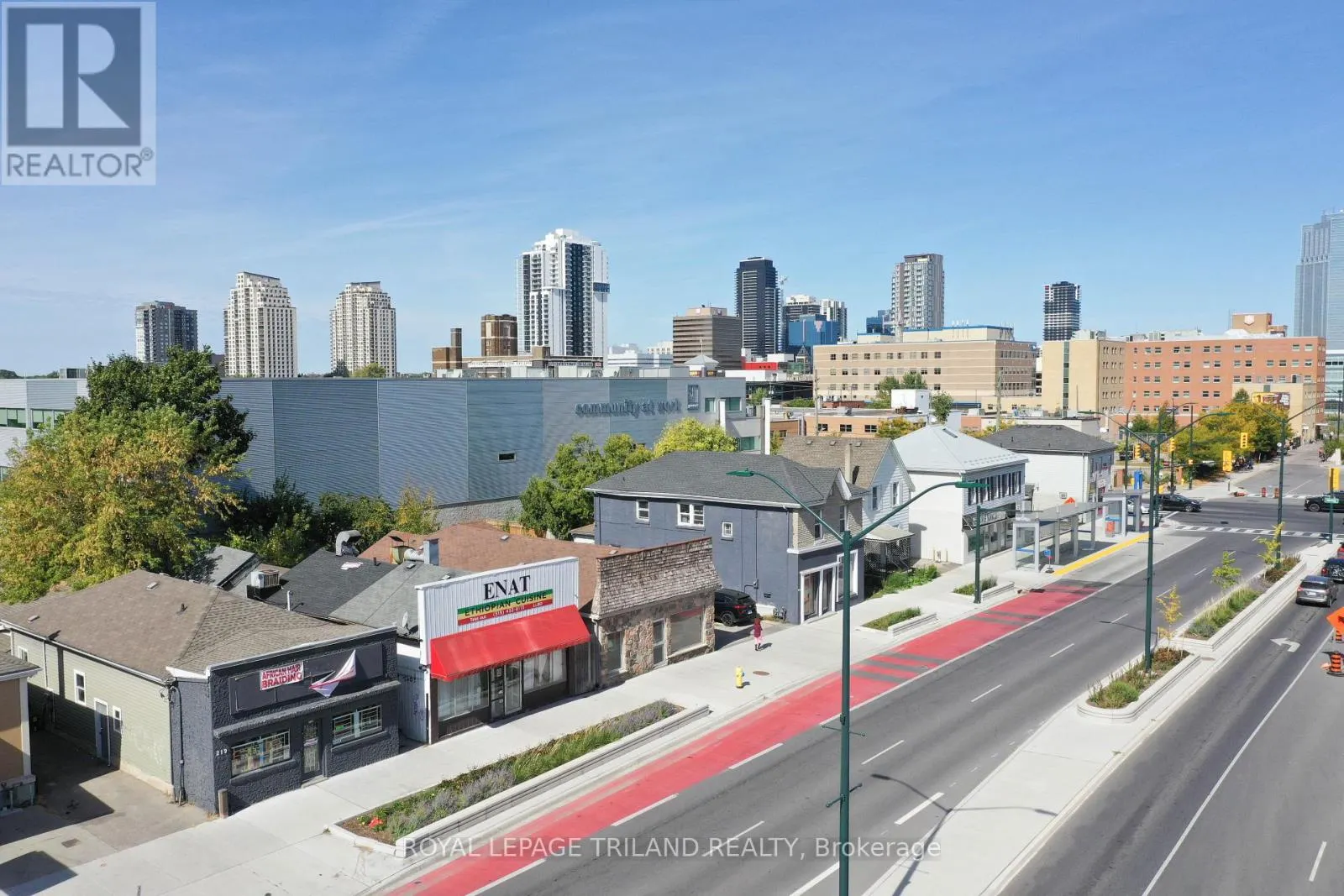 225 WELLINGTON STREET
