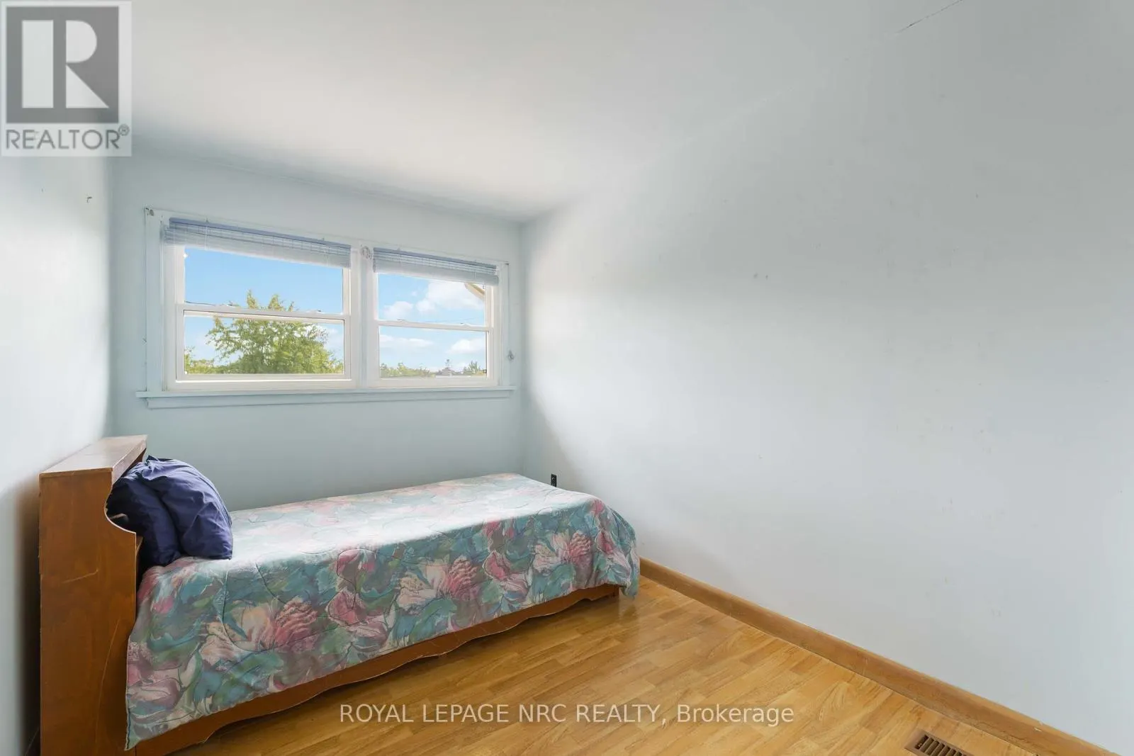 4 OAKMOUNT ROAD