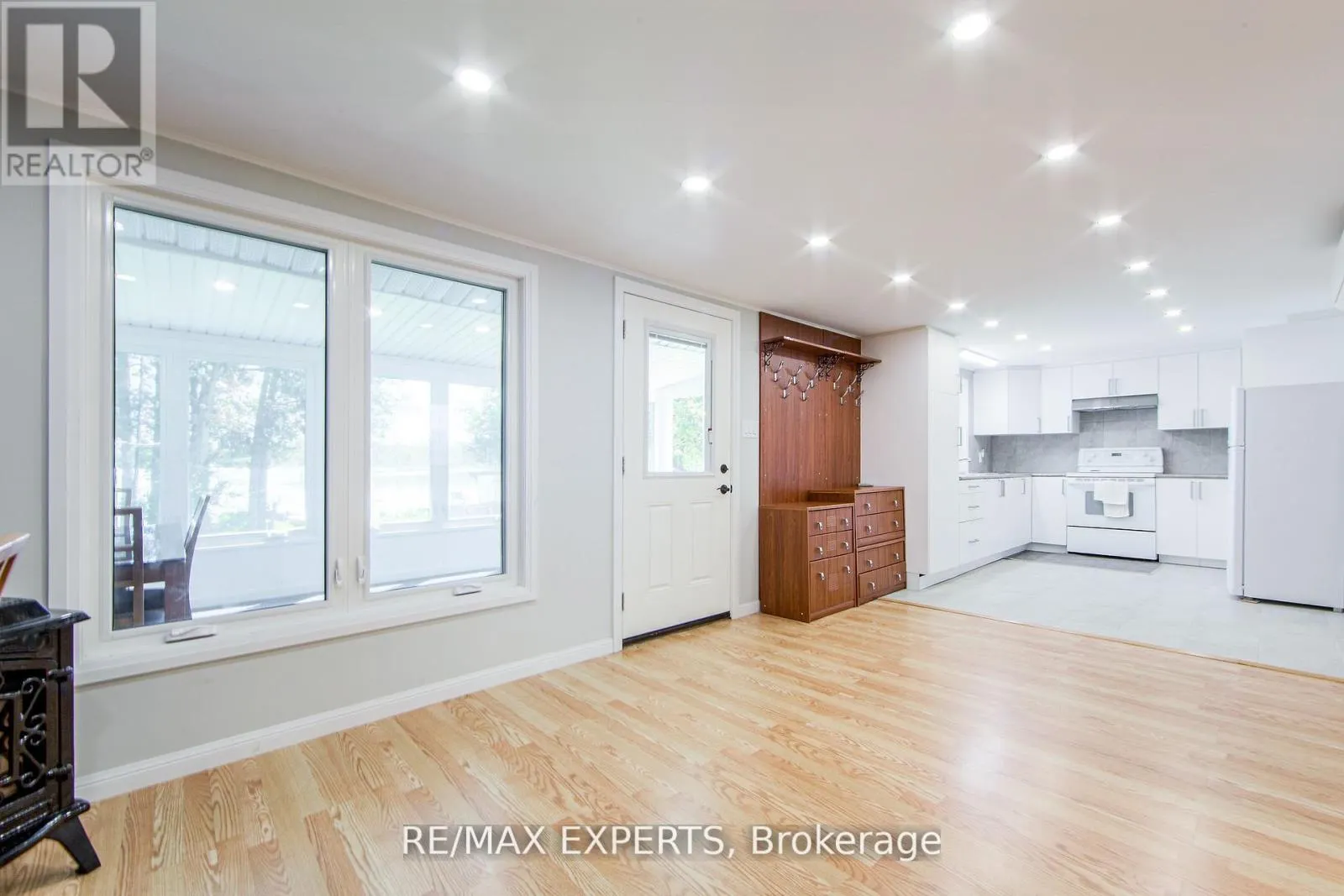 24 RIVERSIDE DRIVE