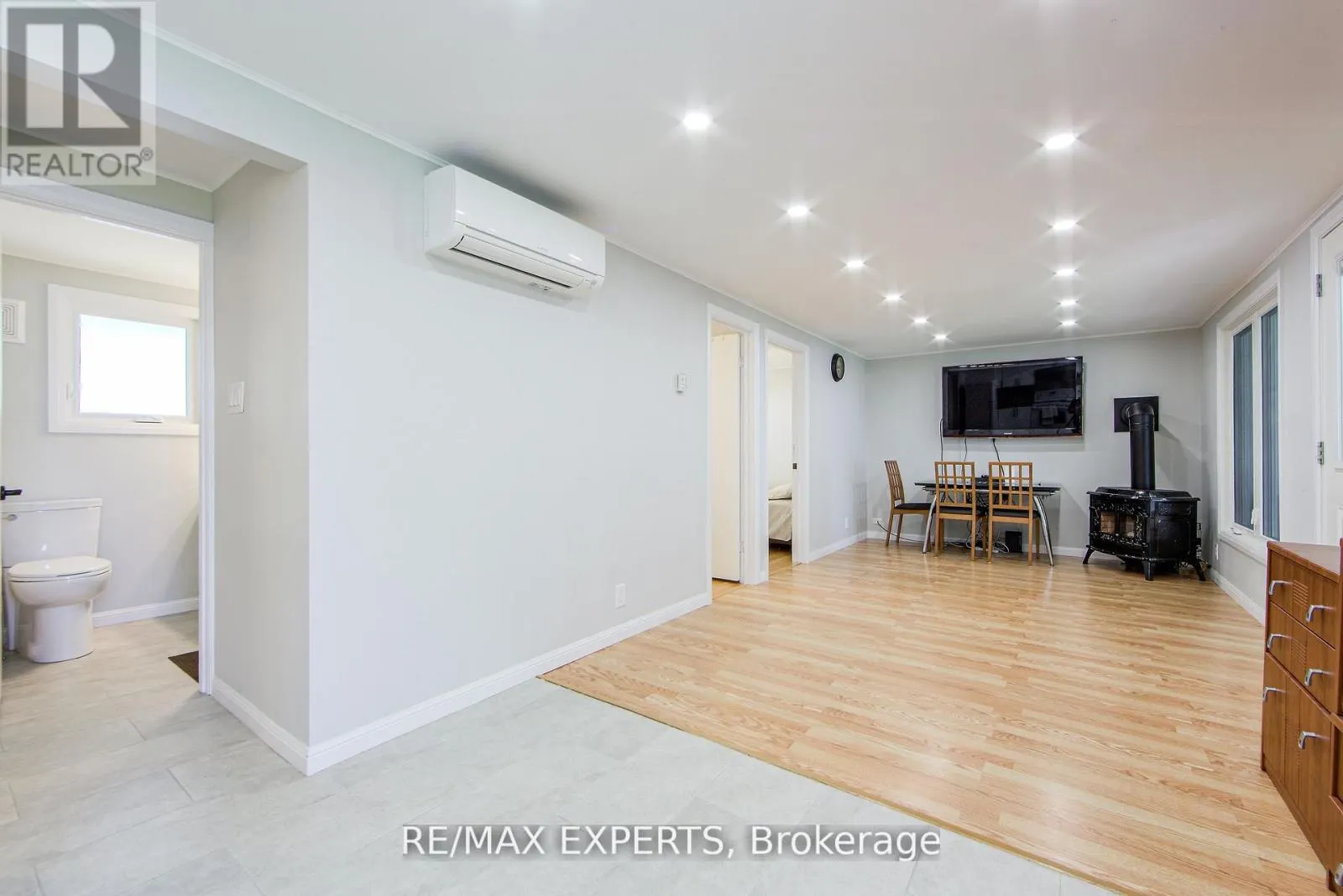 24 RIVERSIDE DRIVE