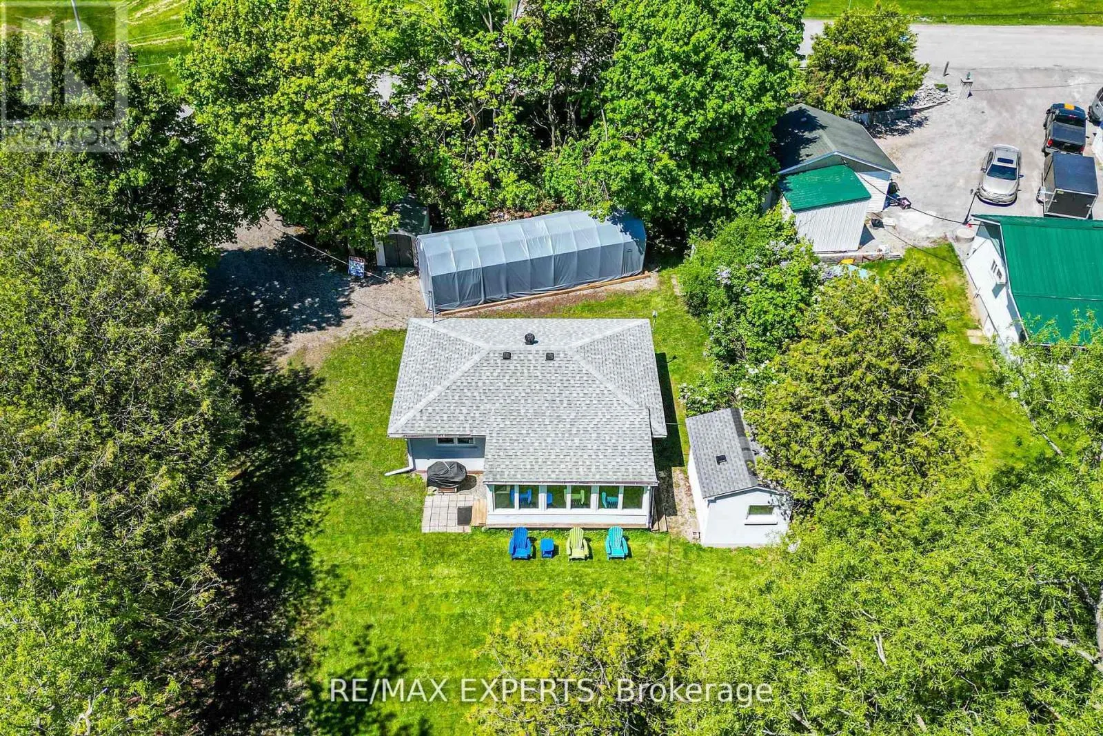 24 RIVERSIDE DRIVE