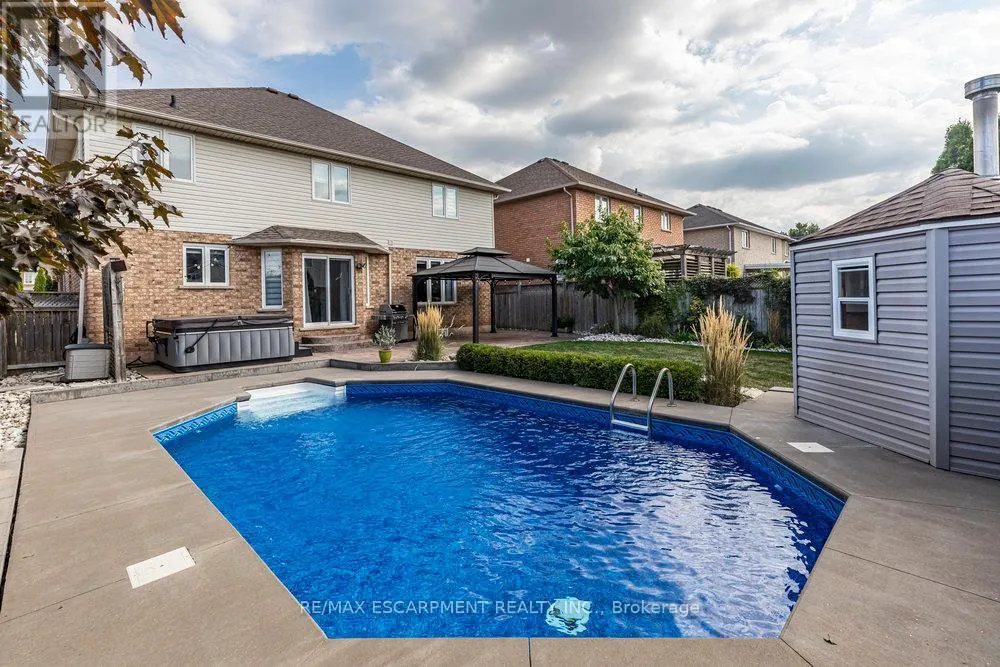 78 SILVERLACE CIRCLE