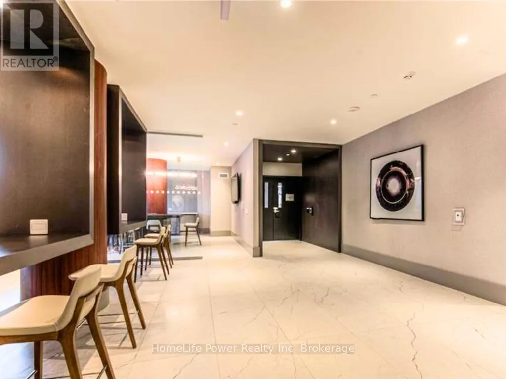 407 - 55 DUKE STREET W, #407