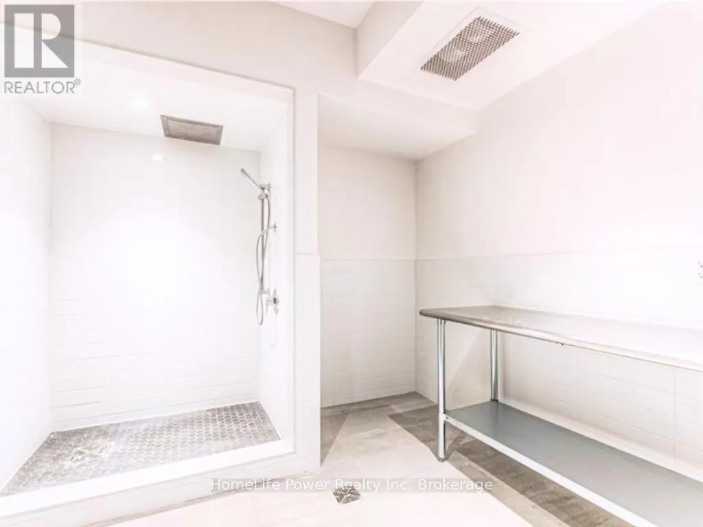 407 - 55 DUKE STREET W, #407