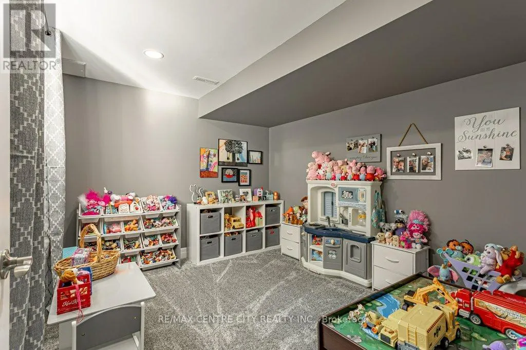 148 ELLIOTT TRAIL