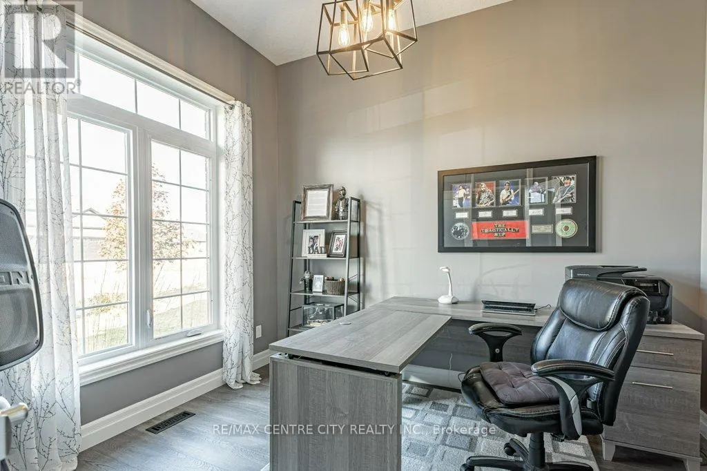 148 ELLIOTT TRAIL