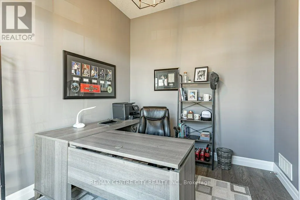 148 ELLIOTT TRAIL