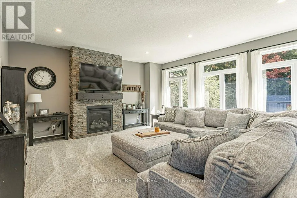 148 ELLIOTT TRAIL