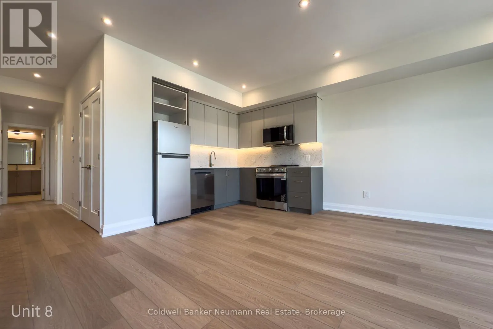 8 - 14 STEVENSON STREET N, #8
